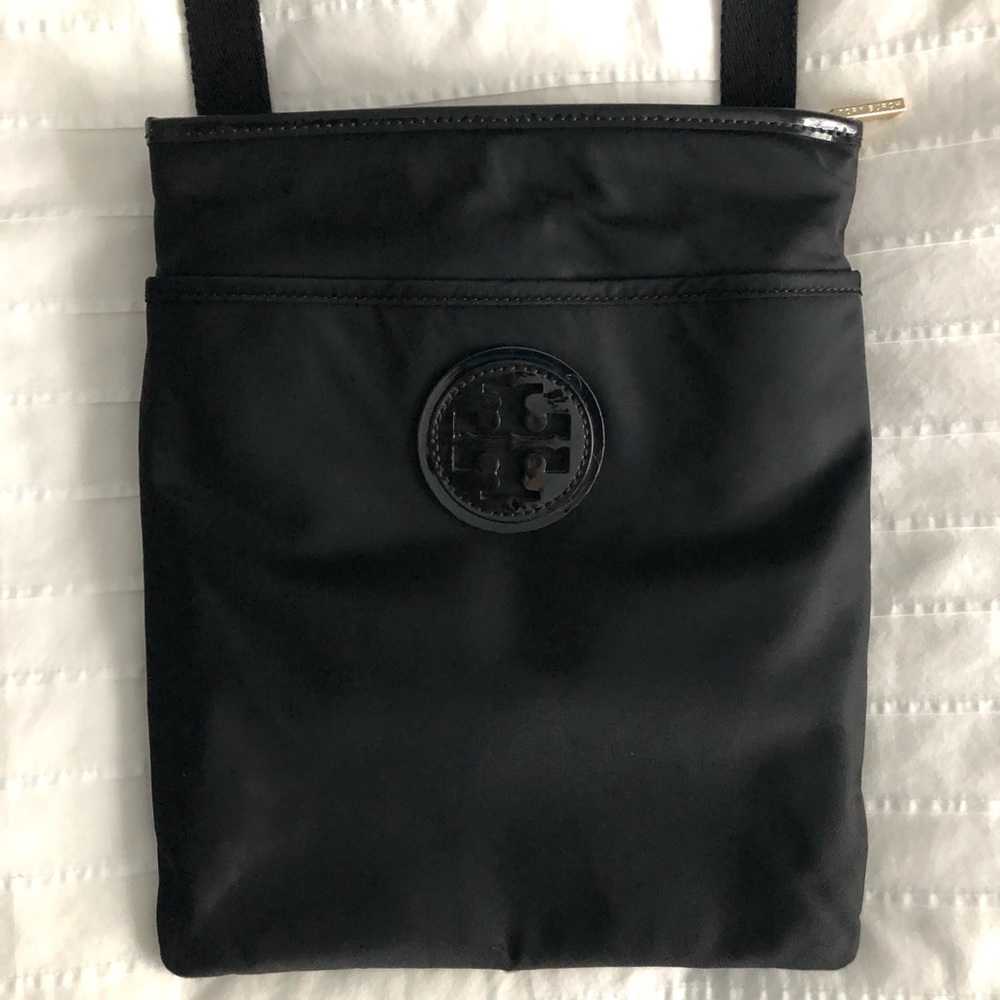 ❌SOLD❌Tory Burch black nylon crossbody bag